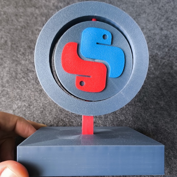 First version of the trophy