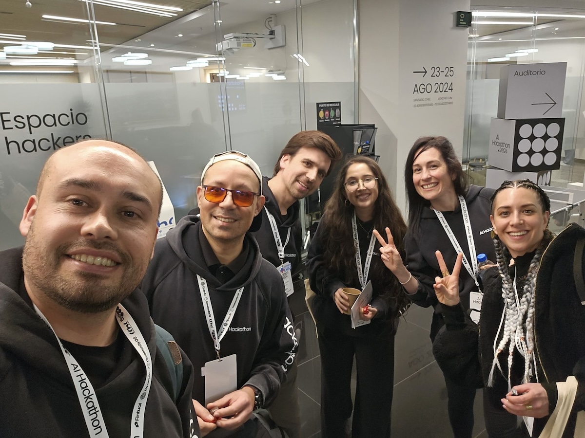 © 2024 Sebastian Flores (CC BY-SA)